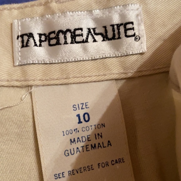 Great looking khaki skirt 🤩 w/ button kick pleat - Picture 3 of 5